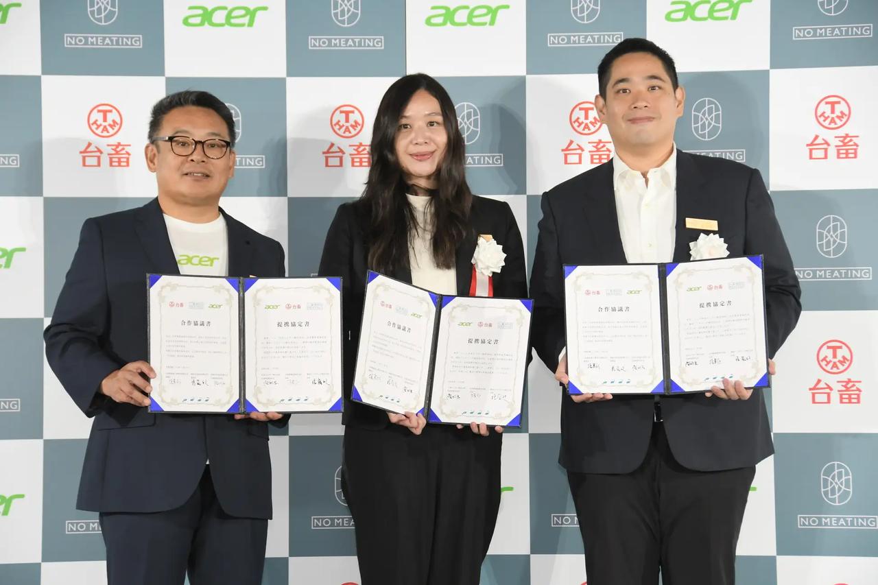 画像: 左から)台湾ハム 会長 張 華欣(ハリソン・チャン) 氏、NO MEATING) 会長 張 嵐欣(フランシス・チャン) 氏、日本エイサー 代表取締役社長 詹 國良(ボブ・セン) 三社での提携調印式も実施。