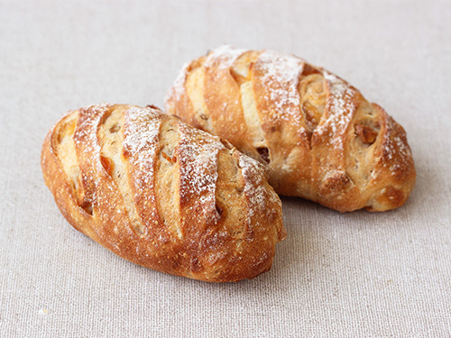 画像: ドンク博多阪急店 林檎とくるみ