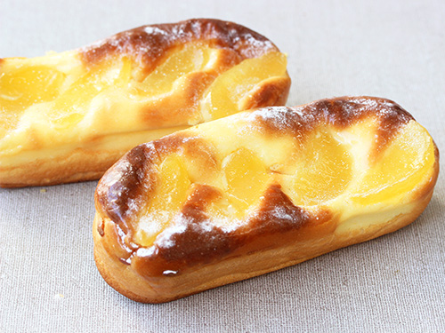 画像: ドンクエルム五所川原店 りんごとカスターのチーズケーキ仕立て