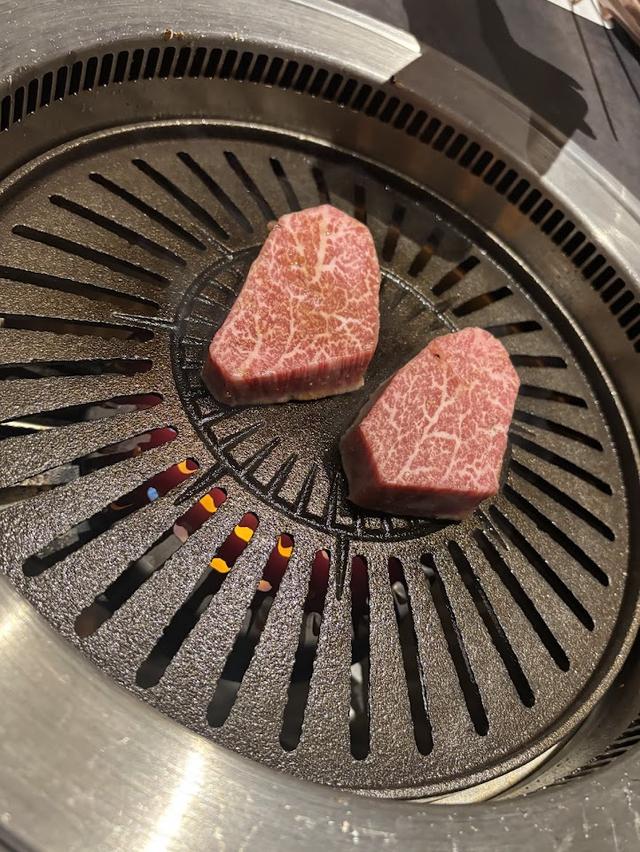 画像1: 焼肉 黒毛和牛 A5ランクのブランド牛フィレ 岩手県産 五つ星和牛 シャトーブリアン