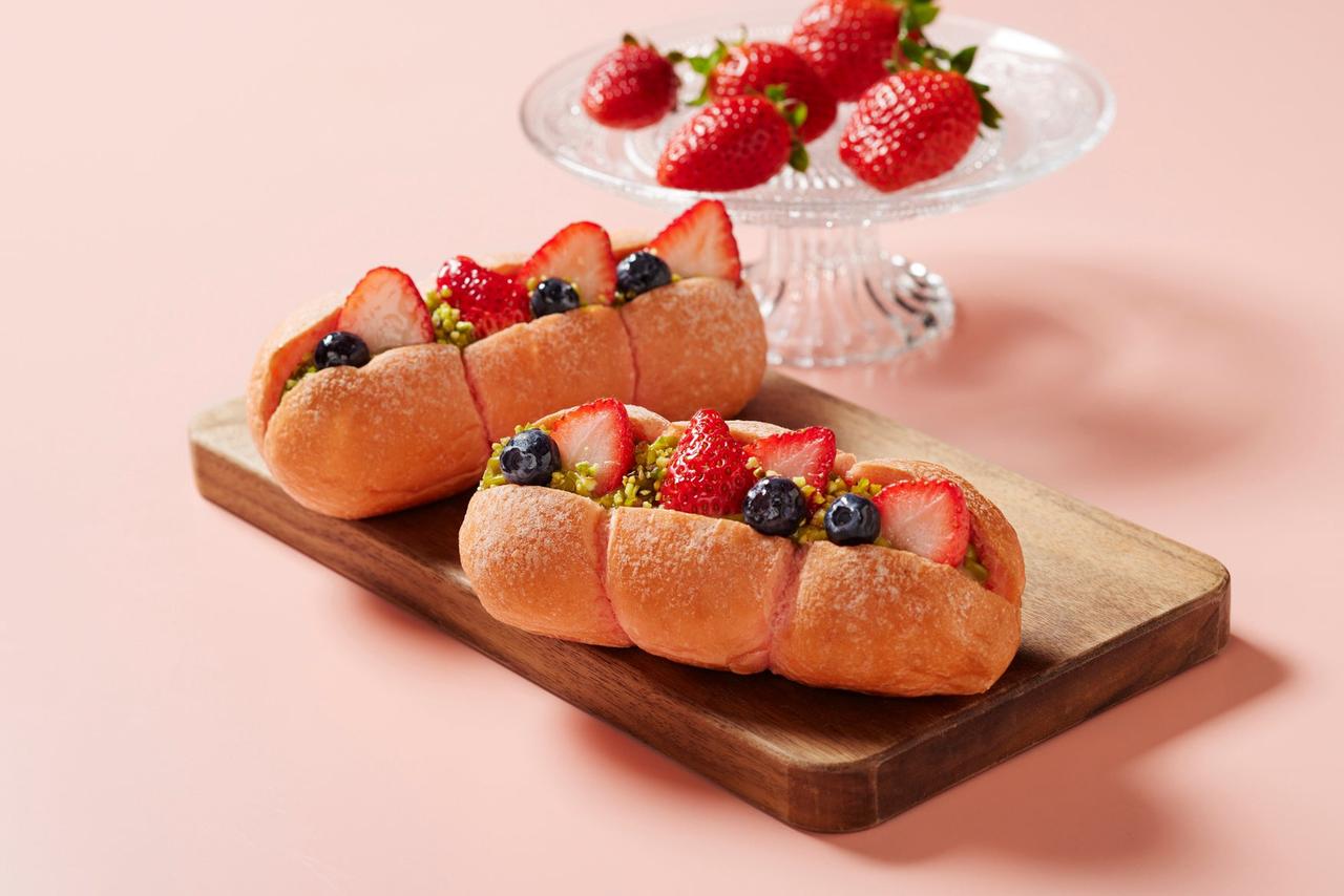 画像: 「いちごとピスタチオのちぎりパン」イメージ