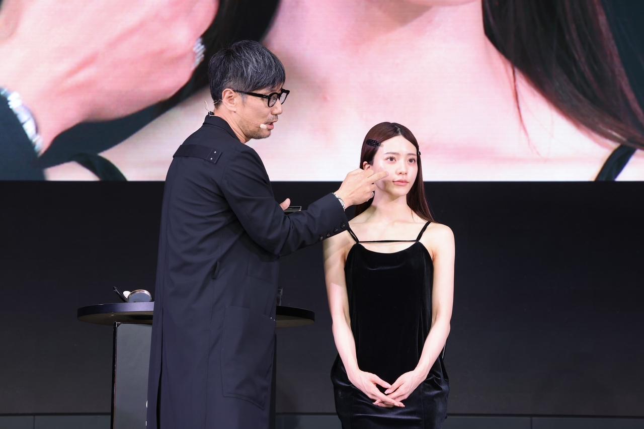 画像: 発表会ではメイクデモも