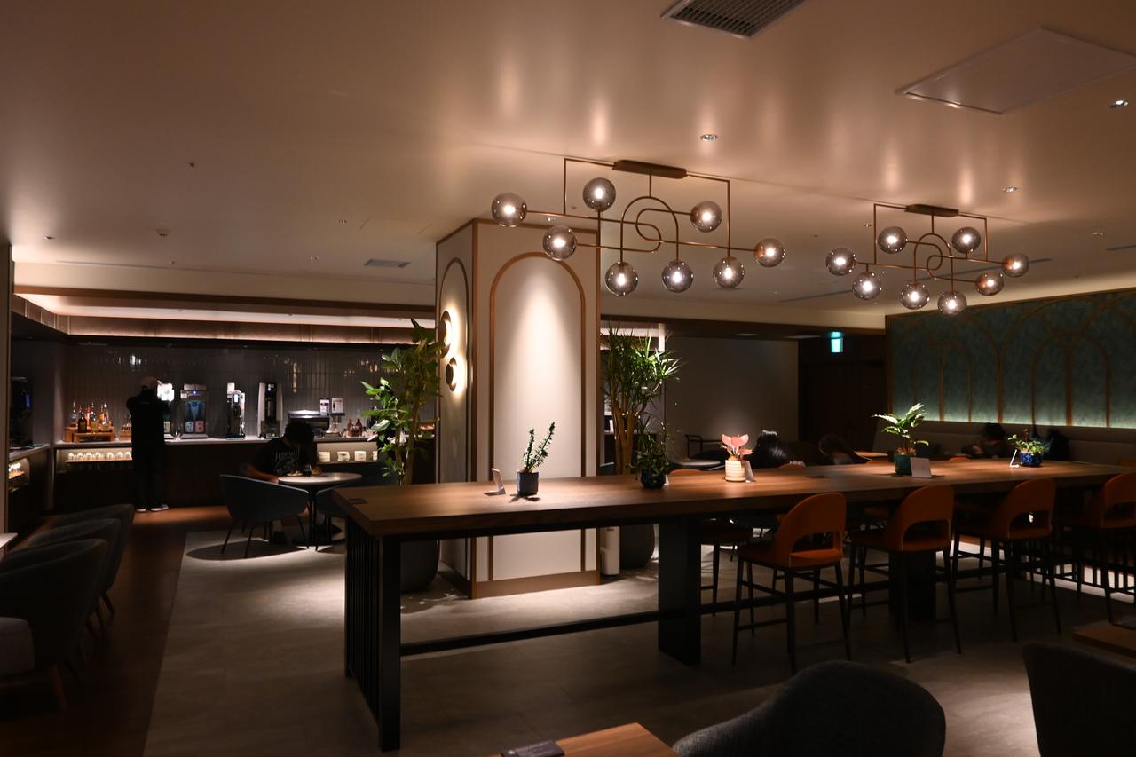 画像1: ウェルカムラウンジ(14:00〜22:00)