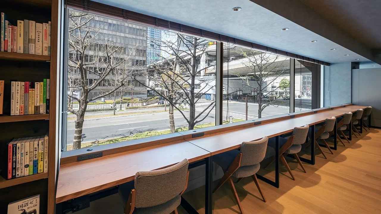 画像2: 複数人利用も可能なボックス席