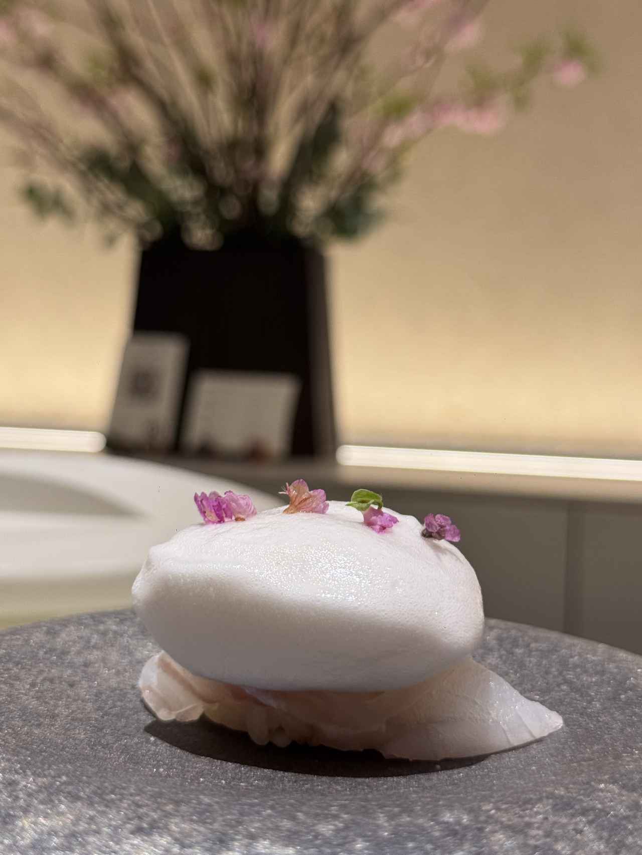 画像43: 真っ白に包まれる贅沢♡世界初のオフィシャル・シャンパン・ホテル【Cuvée J2 Hôtel Osaka by 温故知新】