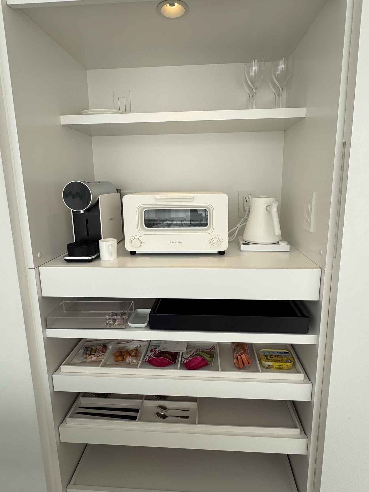 画像 : 9番目の画像 - 「真っ白に包まれる贅沢♡世界初のオフィシャル・シャンパン・ホテル【Cuvée J2 Hôtel Osaka by 温故知新】」のアルバム - カワコレメディア