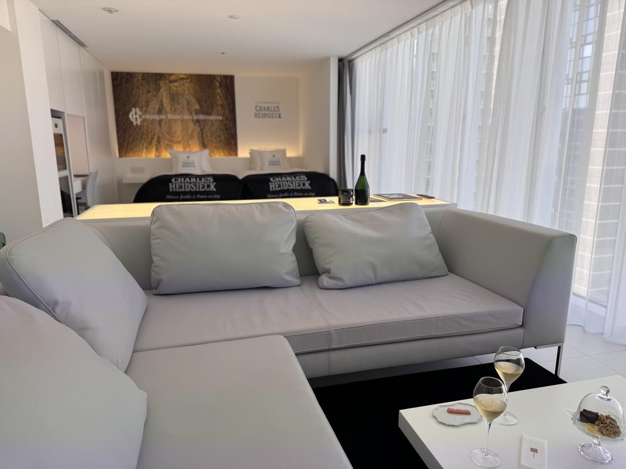 画像8: 真っ白に包まれる贅沢♡世界初のオフィシャル・シャンパン・ホテル【Cuvée J2 Hôtel Osaka by 温故知新】