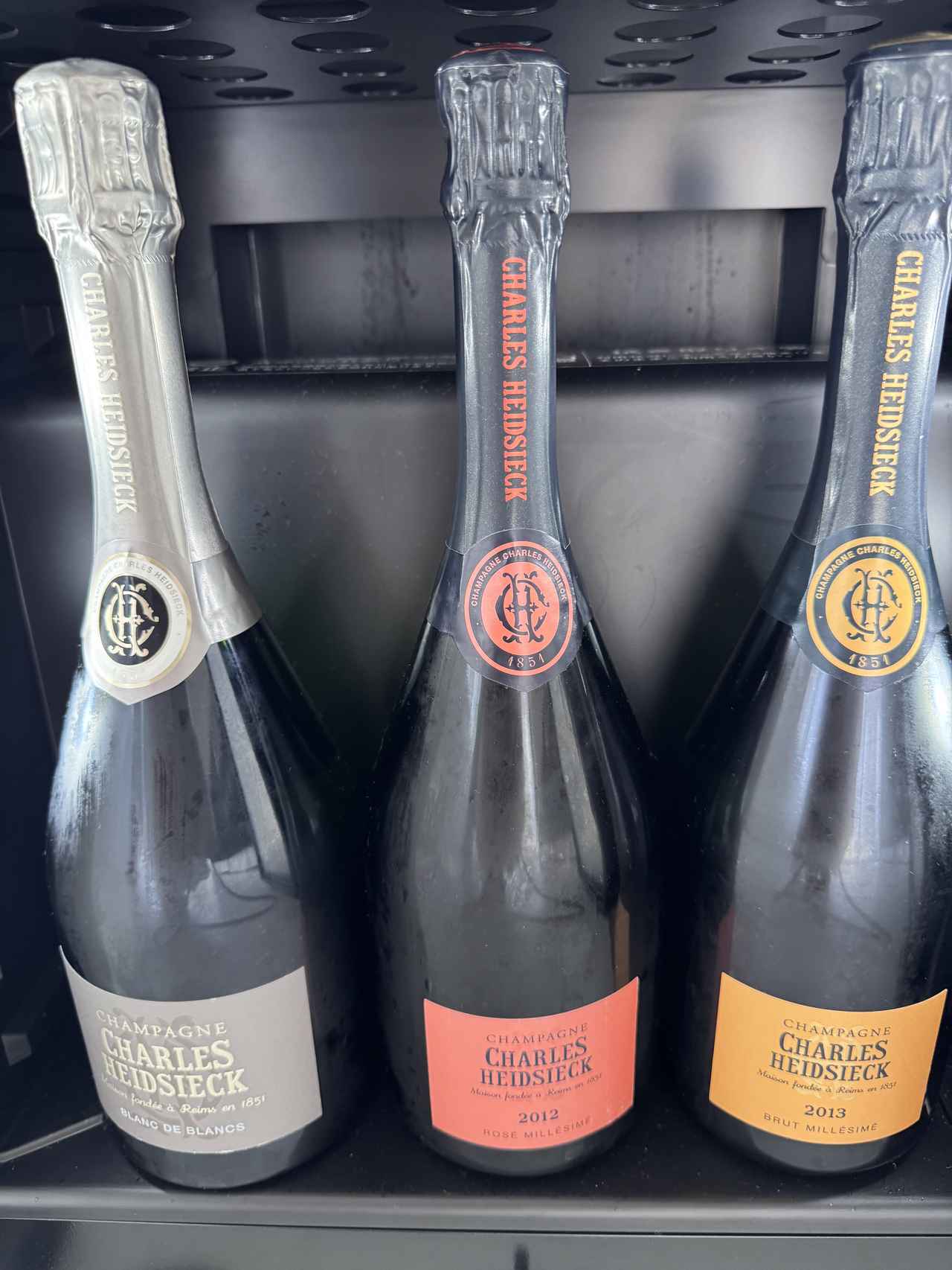 画像18: 真っ白に包まれる贅沢♡世界初のオフィシャル・シャンパン・ホテル【Cuvée J2 Hôtel Osaka by 温故知新】