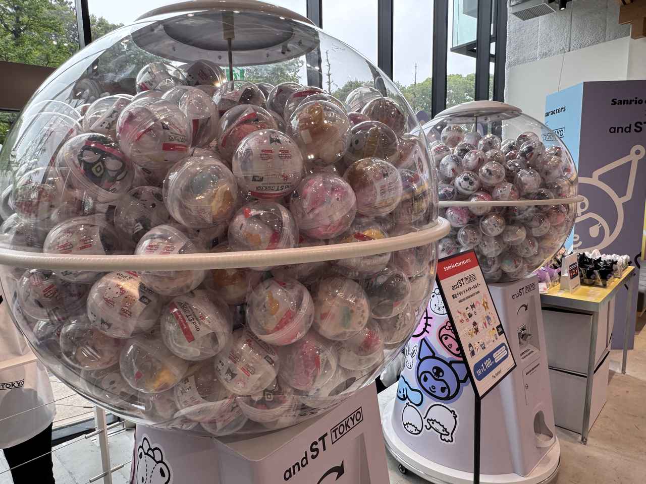 画像: サンリオキャラクターズ 原宿デザイン巨大ガチャ and ST TOKYOだけのオリジナル 1回1,100円(税込)