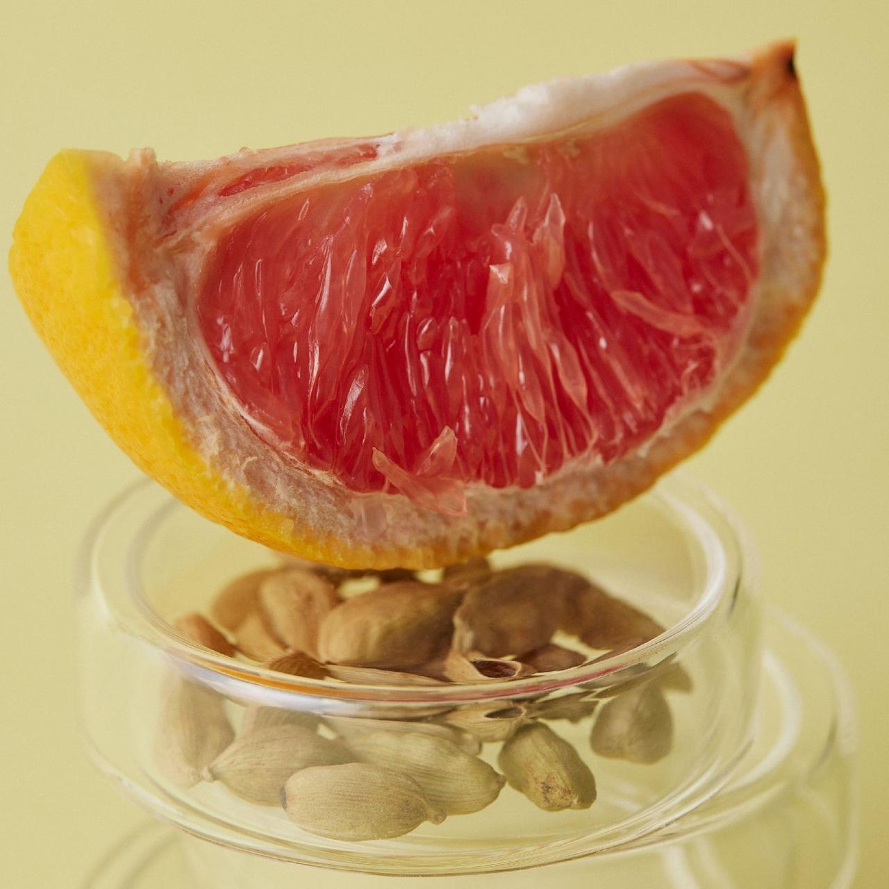 画像: グレープフルーツ&カルダモンの洗練された風味