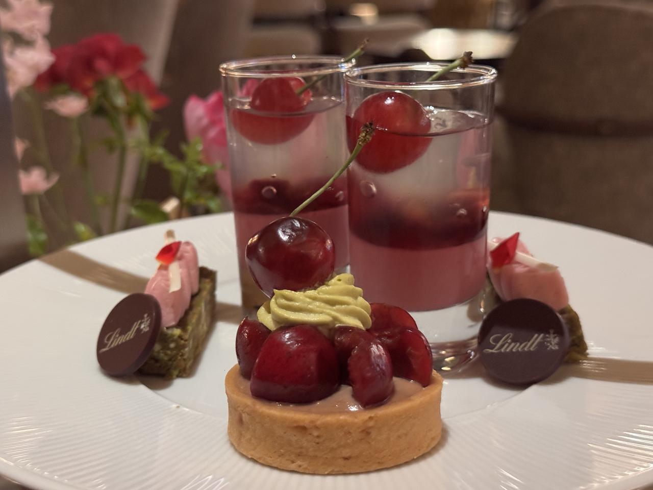 画像: ジュエルチェリー、アメリカンチェリークラウン、ピスタチオチェリークランチ