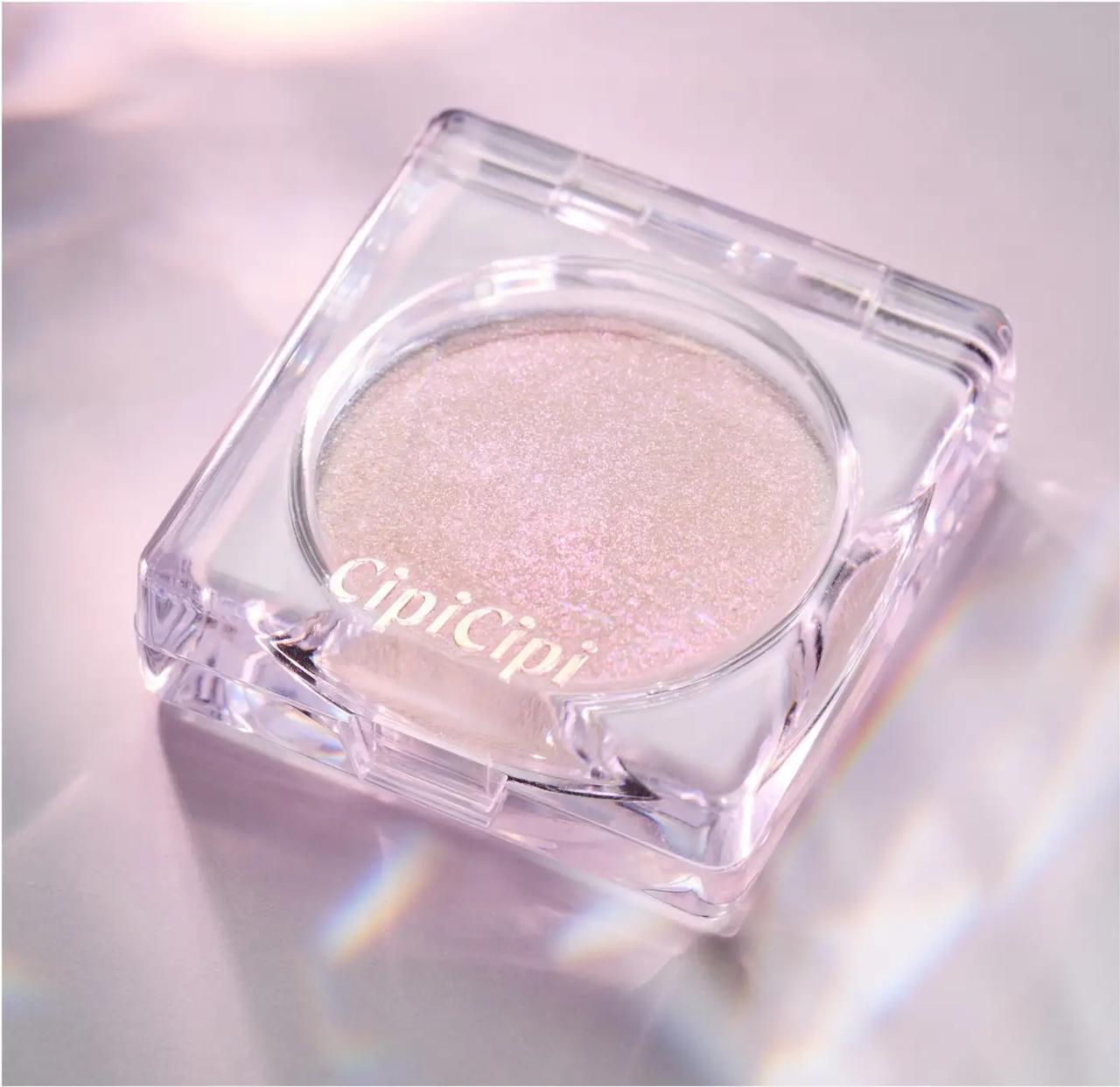 画像: シピシピ ブリンブリンハイライター【限定】101 ピンクオーラ 全3色(限定1色) 1,540円(税込) 角度によって表情が変わるラメを配合、 ときめくホワイトピンクハイライター