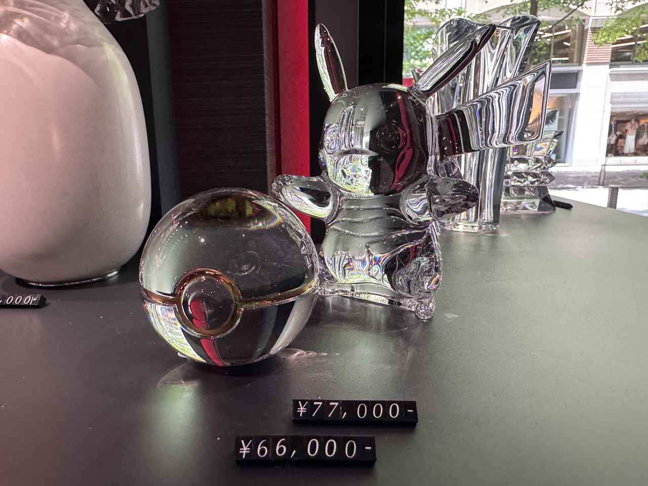 画像 : 9番目の画像 - 「深紅の煌めきに酔いしれる♡「バカラショップ 丸の内」移転リニューアル＆“バカラの壁”広がるバーが誕生！」のアルバム - カワコレメディア