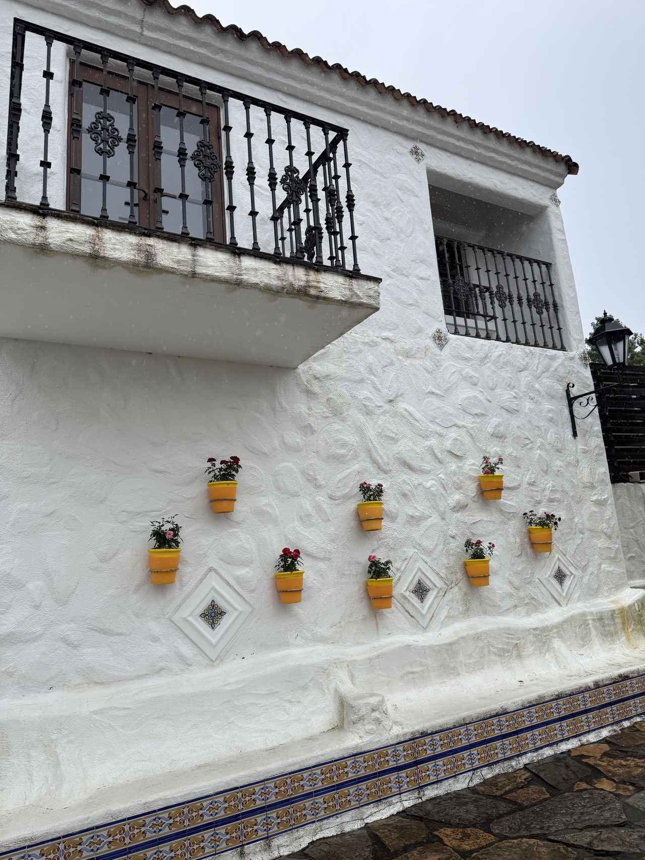 画像 : 1番目の画像 - 「まるで地中海の街並み♡三重で叶う“映え旅”と“癒し時間”【志摩地中海村】」のアルバム - カワコレメディア
