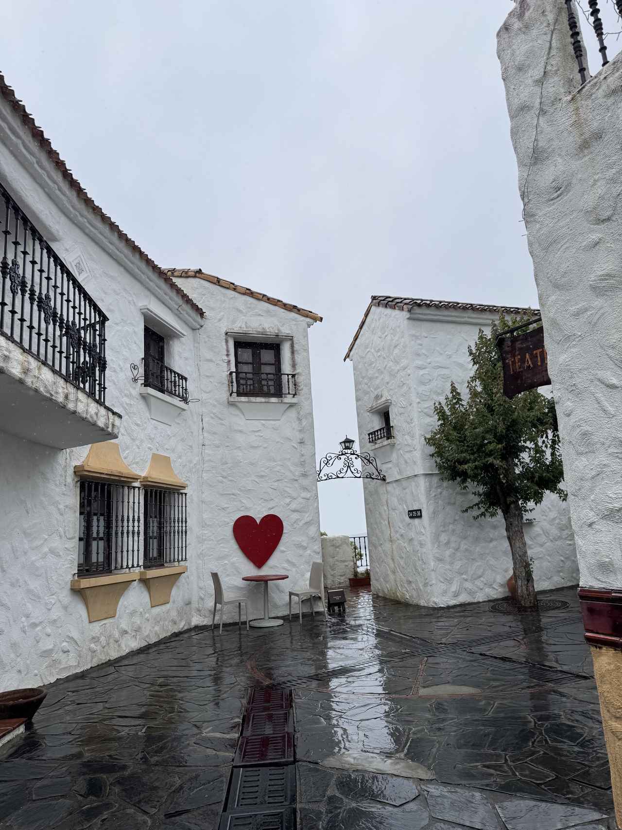 画像 : 10番目の画像 - 「まるで地中海の街並み♡三重で叶う“映え旅”と“癒し時間”【志摩地中海村】」のアルバム - カワコレメディア