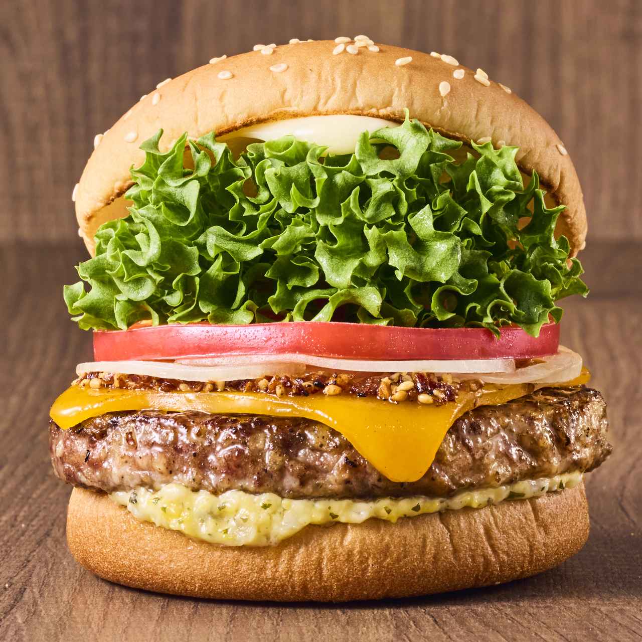 画像: 『黒毛和牛チーズバーガー』 1,080円（税込）