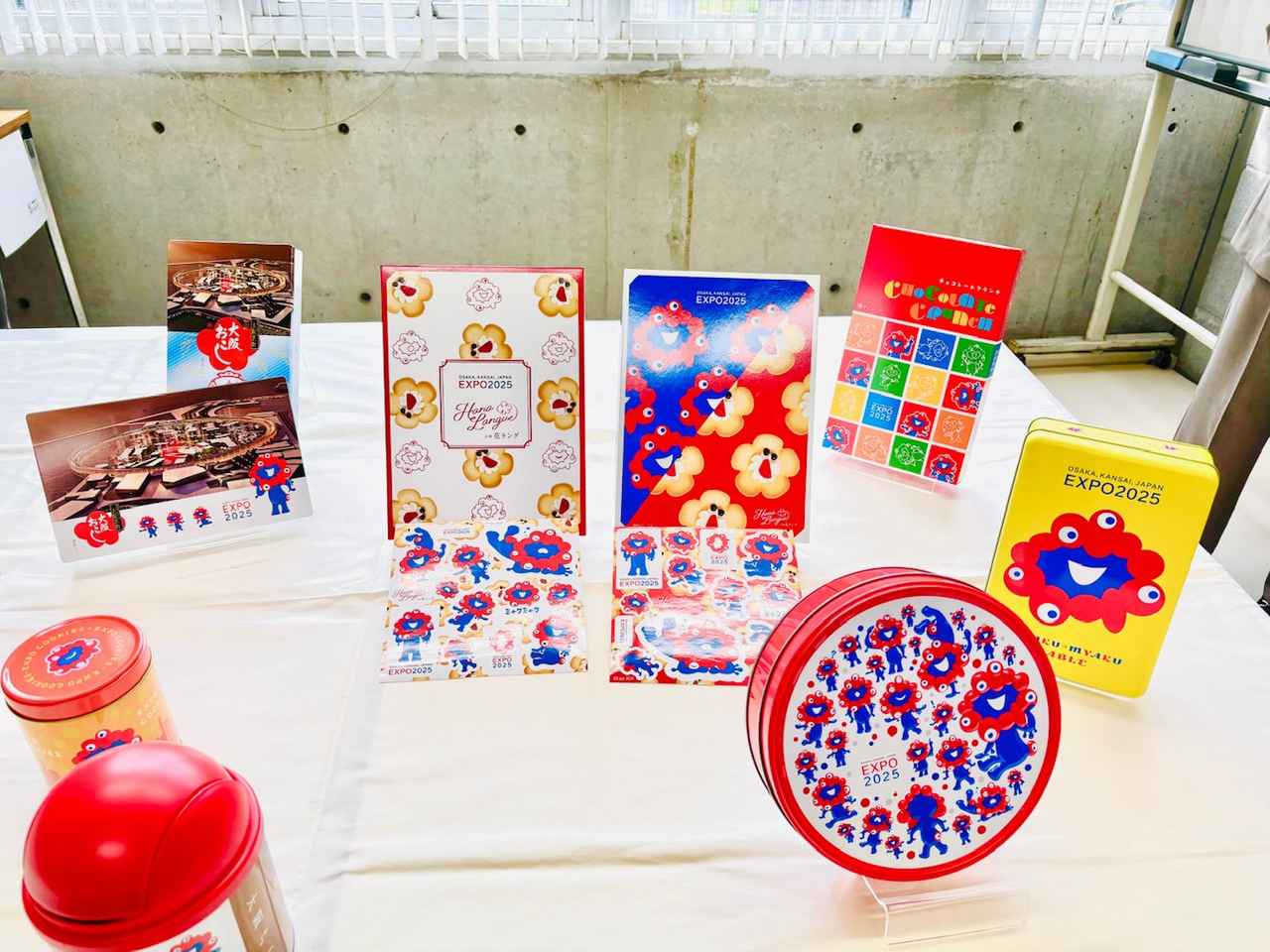 画像1: 創業200年以上の老舗・あみだ池大黒。大阪名物「おこし」が万博とコラボ!