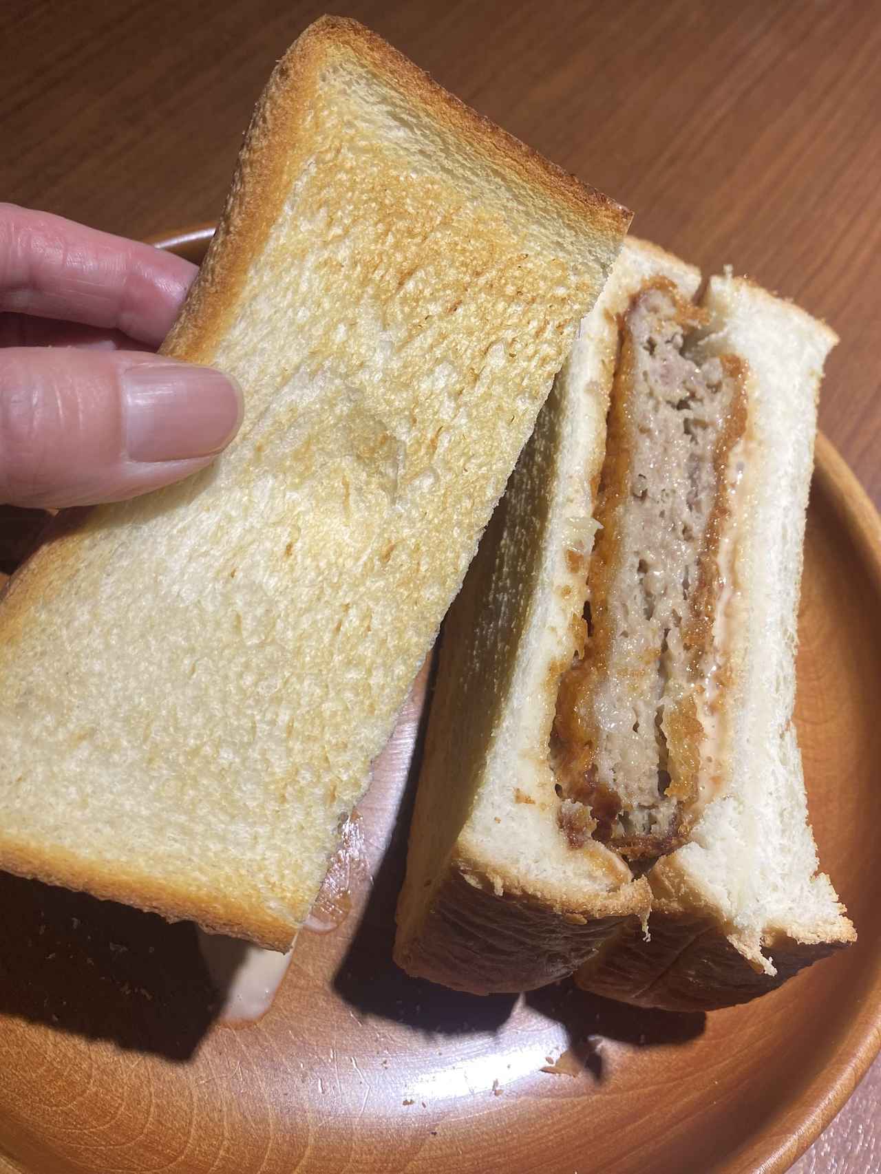 画像6: ●メンチカツサンド