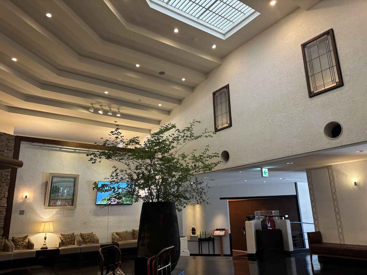 画像3: 芦ノ湖の景色を楽しめ広大な庭園をもつ「山のホテル」