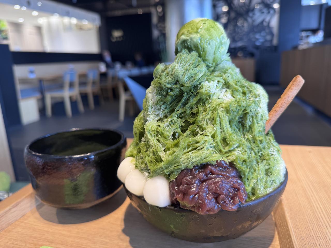 画像: 季節限定「然ノ氷　宇治金時」ドリンク付き　1760円（税込）