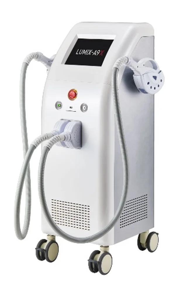 藤井サチ、Niki、ミチが魅せるしなやか美ボディ＆夏に映える“うるツヤ