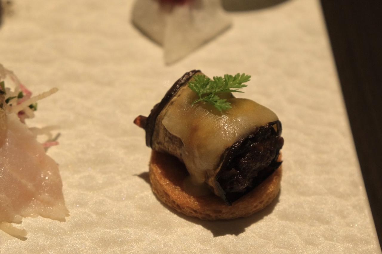 画像1: ●【日本茶を使用した逸品】茄子ときのこ味噌のカナッペ×「冷たい極上ほうじ茶」