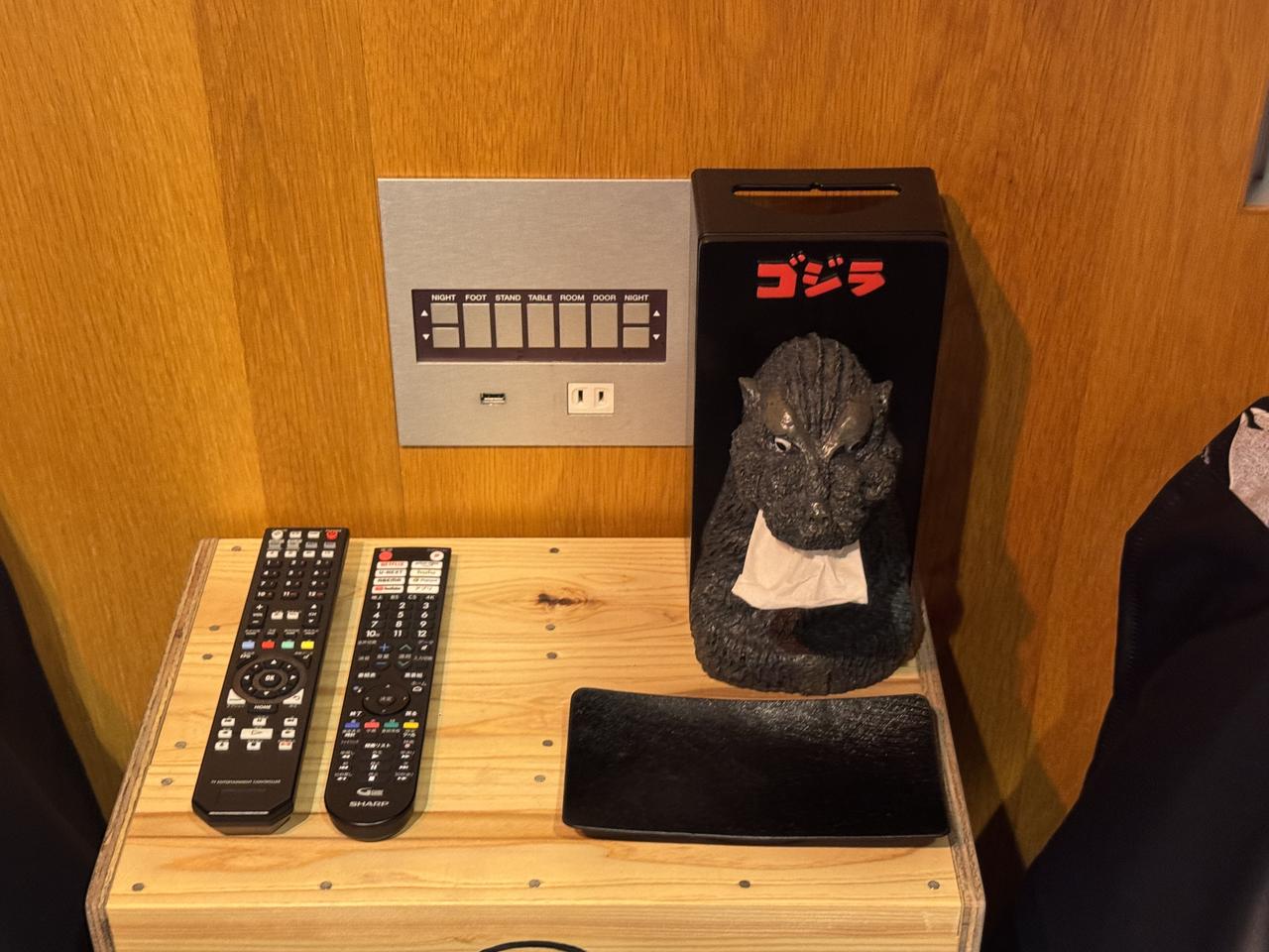 画像8: ゴジラファン必見♡ホテルグレイスリー新宿に「ゴジラVSキングギドラルーム」誕生