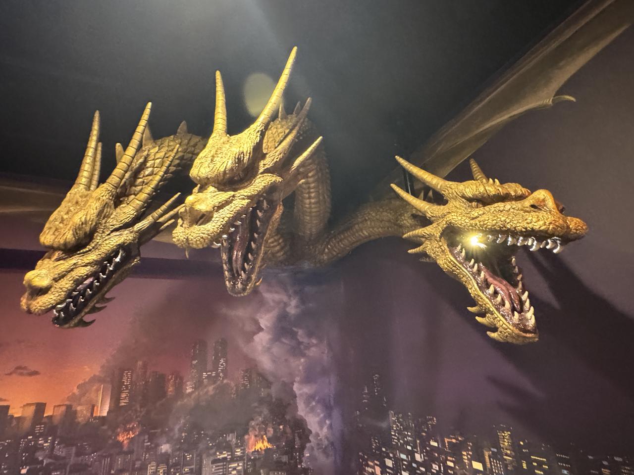 画像4: ゴジラファン必見♡ホテルグレイスリー新宿に「ゴジラVSキングギドラルーム」誕生