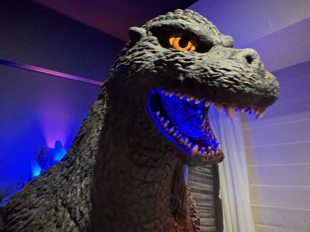 画像5: ゴジラファン必見♡ホテルグレイスリー新宿に「ゴジラVSキングギドラルーム」誕生