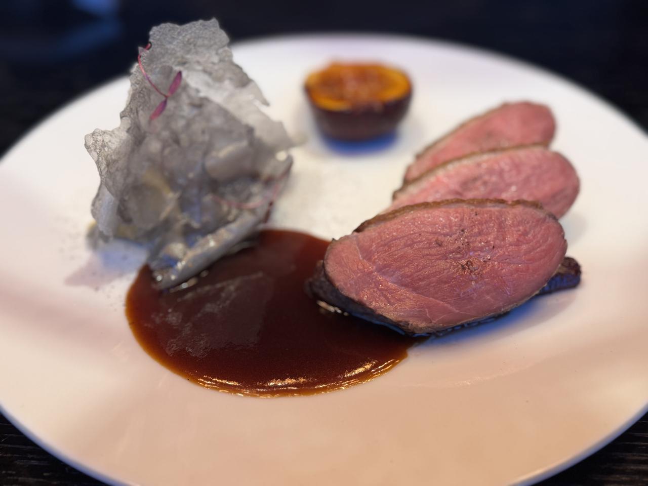 画像: 京鴨のロースト、季節野菜添え