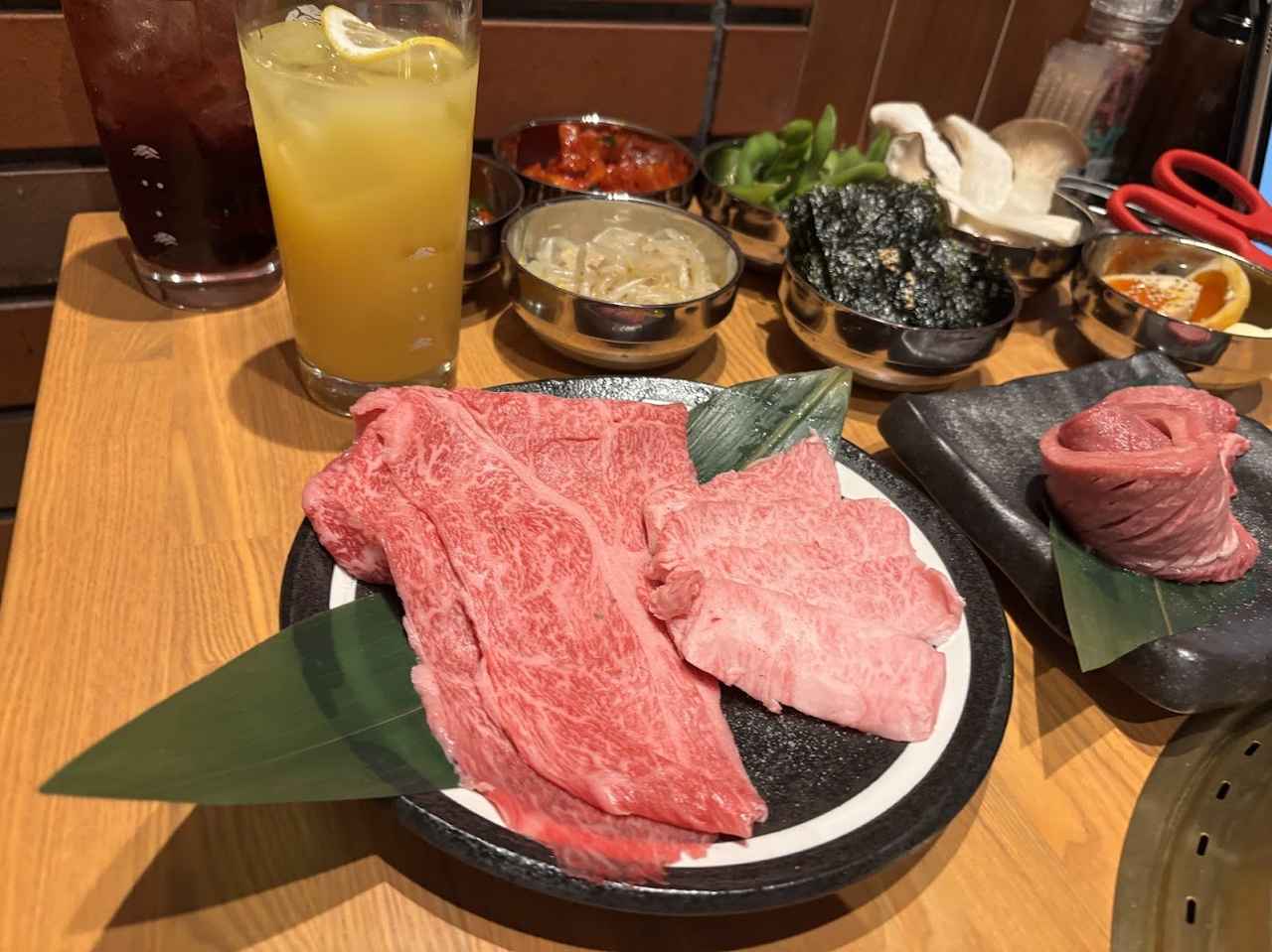 画像: 焼きしゃぶと上カルビ