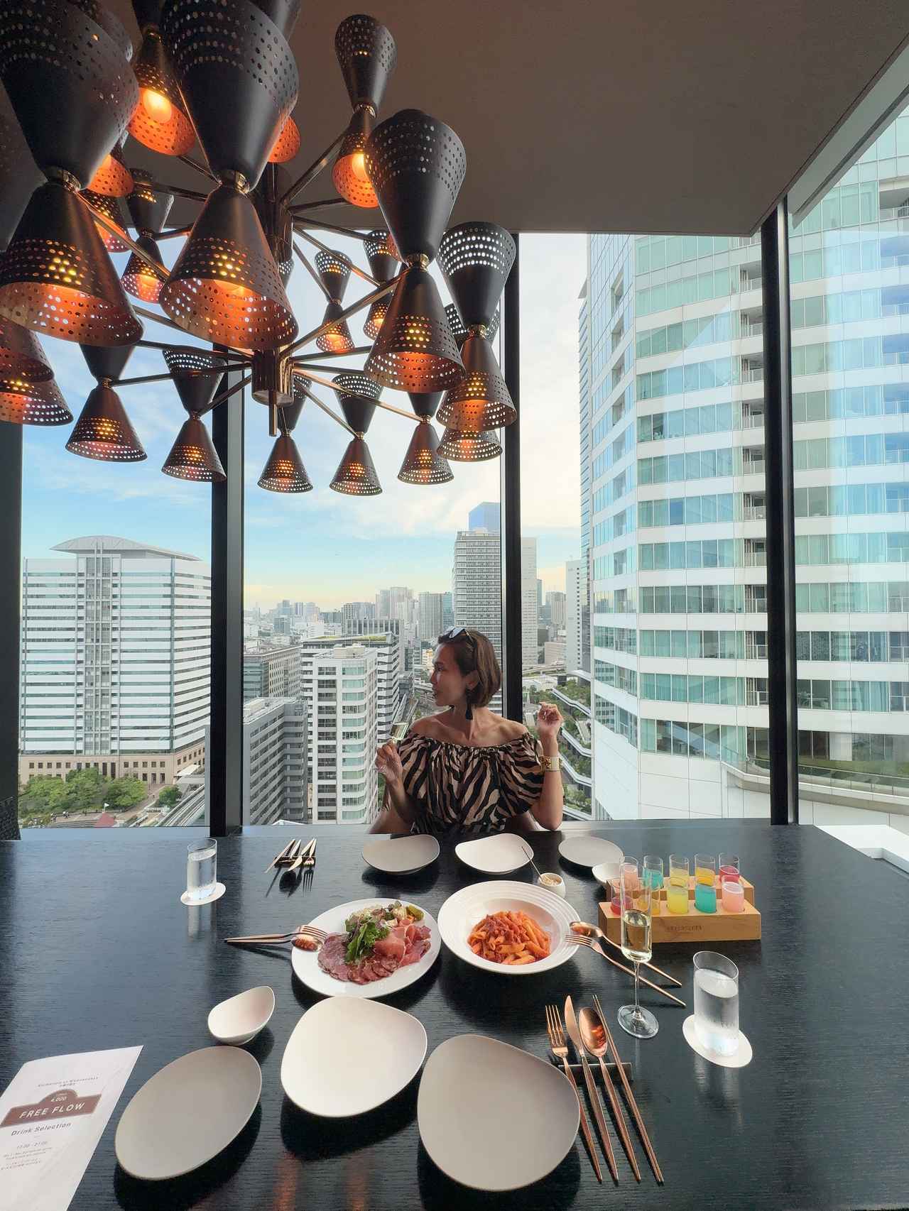 画像2: 水曜日の夜は“リチャージフリーフロー”♡メズム東京「シェフズ・シアター」で楽しむ贅沢フレンチとフリーフロー