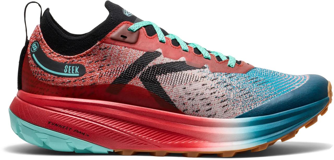 画像: 高い反発力とクッション性を両立し、より滑らかで快適な走行感を実現するQuantumFoamXミッドソールが、長距離のランでも安定性と推進力をサポート