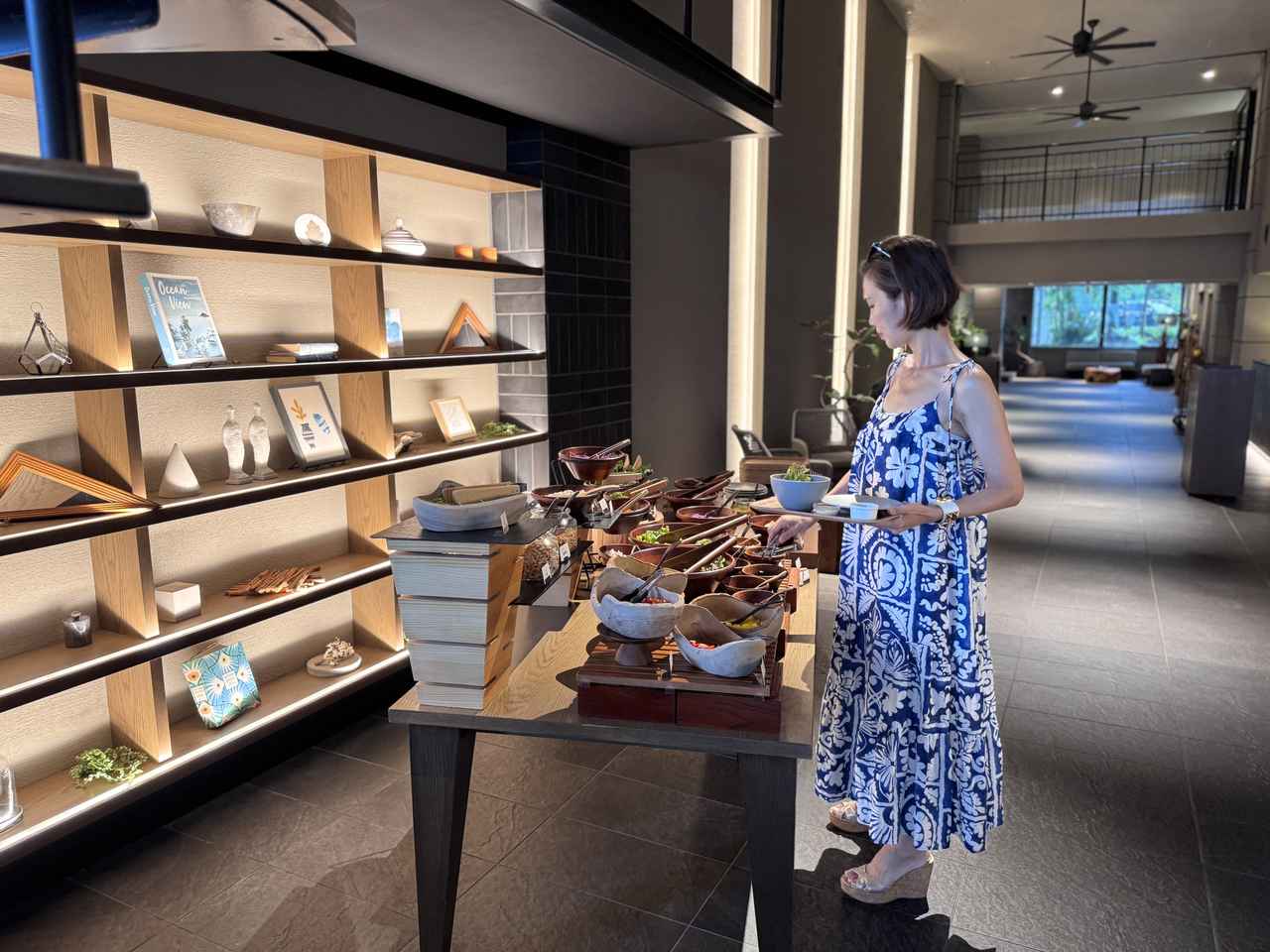 画像1: サラダやスープ、デザートはビュッフェスタイルで好きなだけ