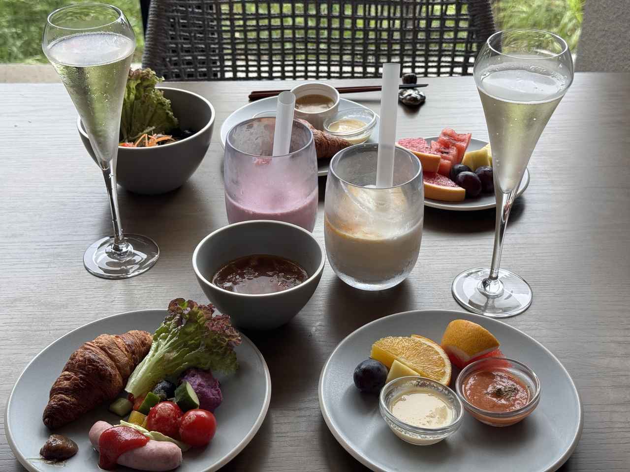 画像: スパークリングワインもいただけます。