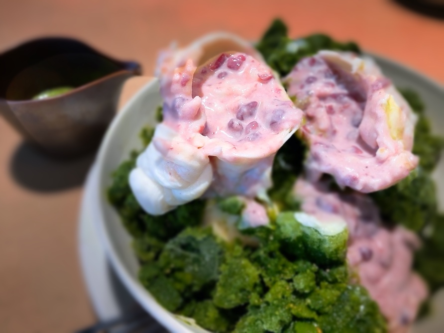 画像3: 【試食レポ】期間限定！どっちを食べたい?!
とろけるブッラータチーズと抹茶のかき氷 vs アメリカ～ンなチョコとナッツのヴィーガンパフェをホテルで♡