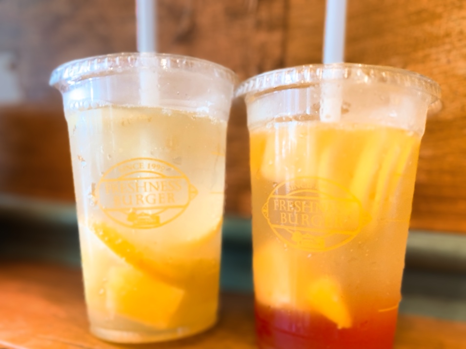 画像3: 【試食レポ】今日はどっちの気分⁈国産夏野菜たっぷりバーガーを、バジルチキン or 旨辛ビーフで♡