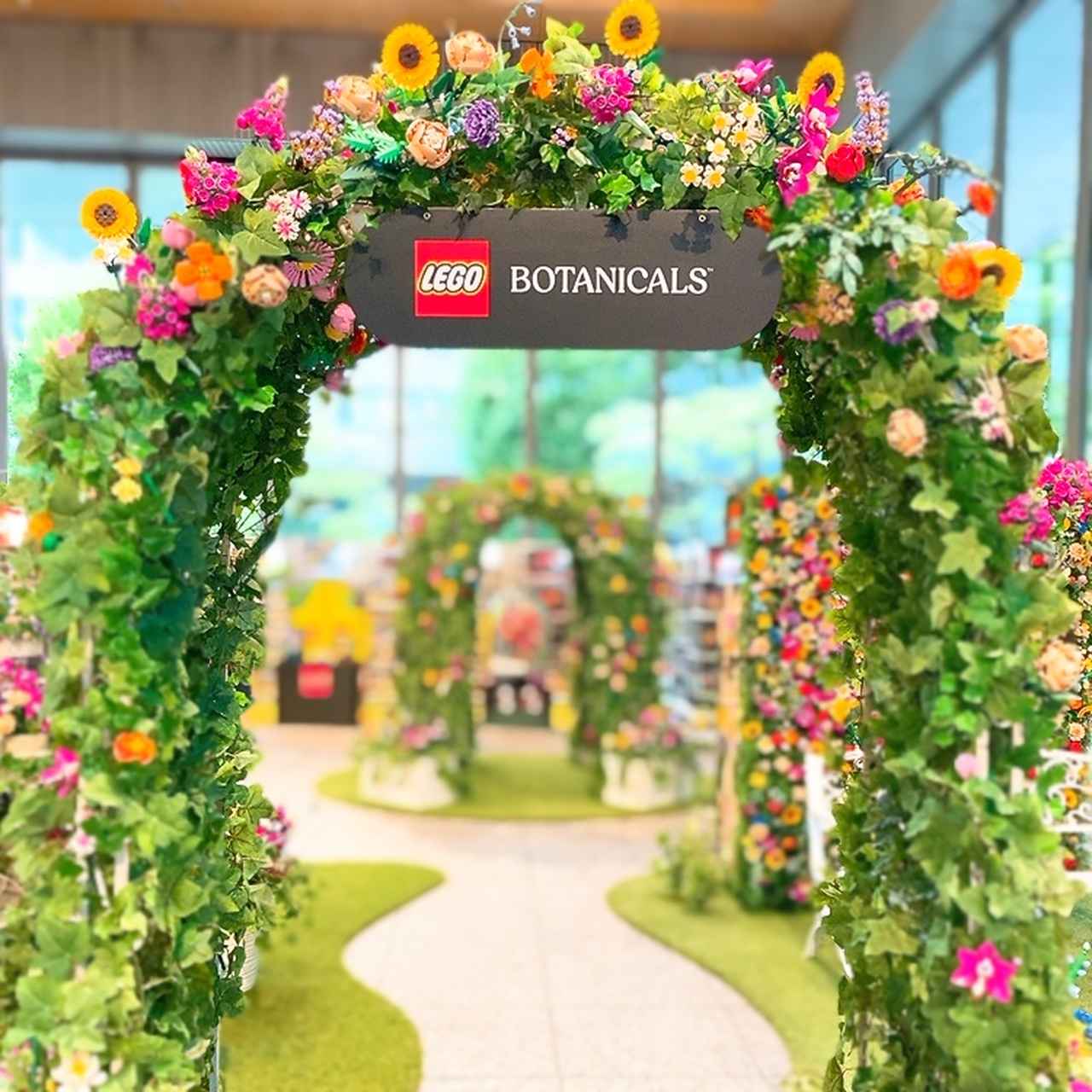 画像: 丸の内にお花畑出現！