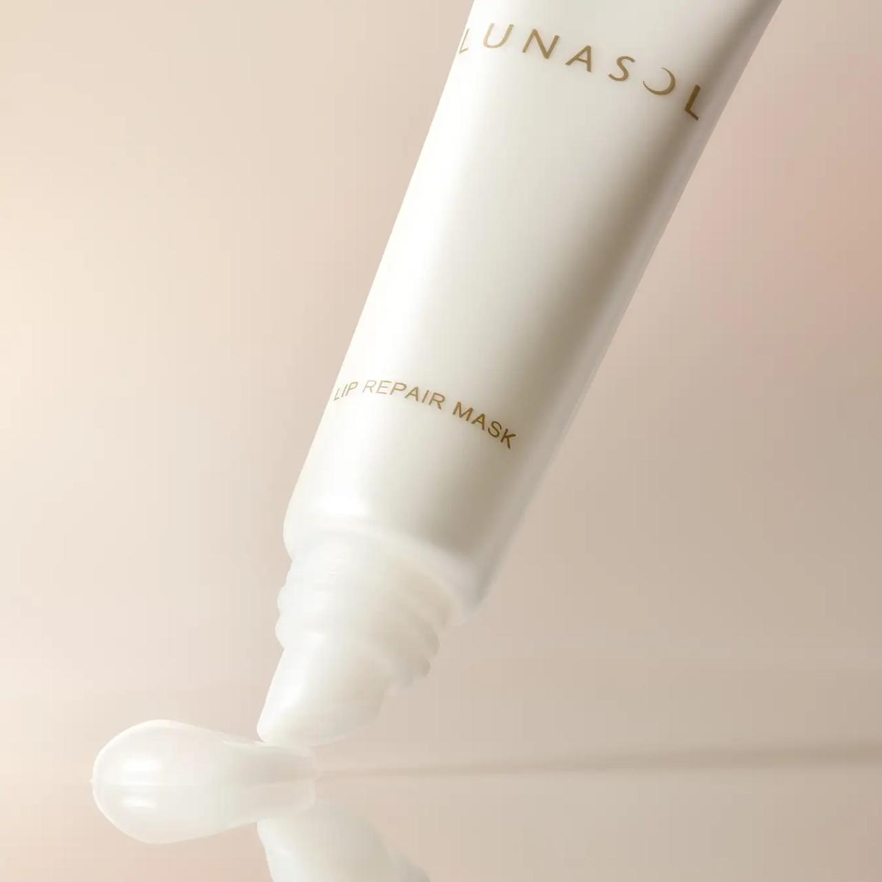 画像: ルナソル リップリペアマスク(カネボウ化粧品) 全1種 3,850円(税込)