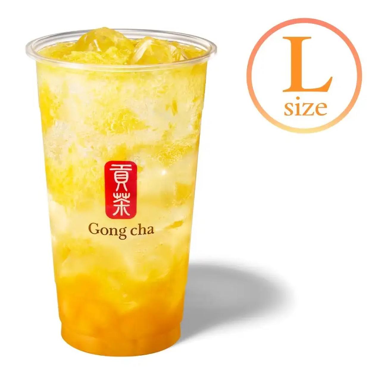 画像: FRESH マンゴー&オレンジ スパークリングティー  阿里山ウーロンティーに、マンゴー果肉とオレンジ果肉を合わせ、スパークリングティーに仕上げました。シュワっとさわやかな飲み心地が、フルーツのフレッシュな味わいを引き立てます。