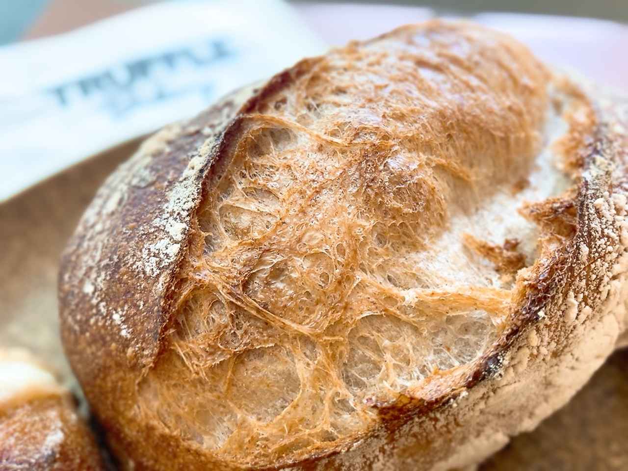 画像: 天然水ブレッド