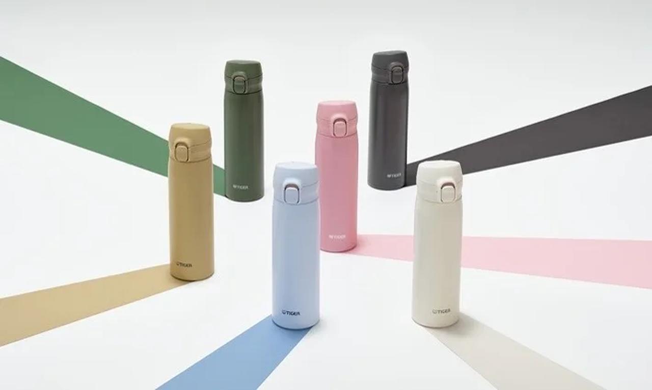 画像: 【真空断熱ボトル MKR-W035/W050/W060】※写真はMKR-W050（0.5L）  ・パッキン一体型せん「らくらくキャップ」採用！食洗機OK、スーパークリーンPlus加工でお手入れかんたん ・人間工学に基づいたタイガー史上最も飲みやすいボトル ※当社従来品真空断熱ボトルのワンプッシュタイプのマグボトルとの比較（当社調べ） ・当社独自のスピニング加工により軽量化を実現。　　持ち運びに便利 サイズ展開：MKR-W035（0.35L）/W050（0.5L）/W060（0.6L）  www.tiger-corporation.com