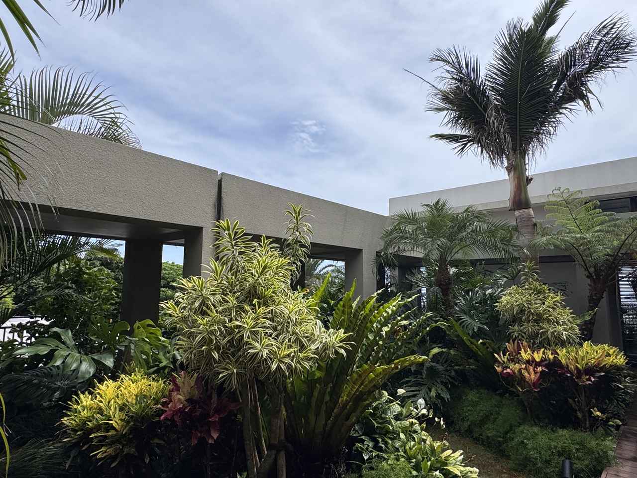 画像3: 贅沢で自由な大人の夏旅♡グランディスタイル沖縄読谷ホテル＆リゾート