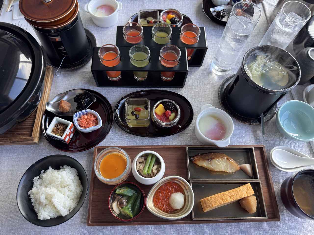 画像1: お部屋で贅沢に味わう、インルームダイニングの和朝食体験