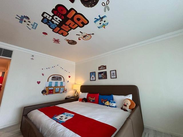 画像1: ブレッドバーバーショッププールサイドクラブルーム