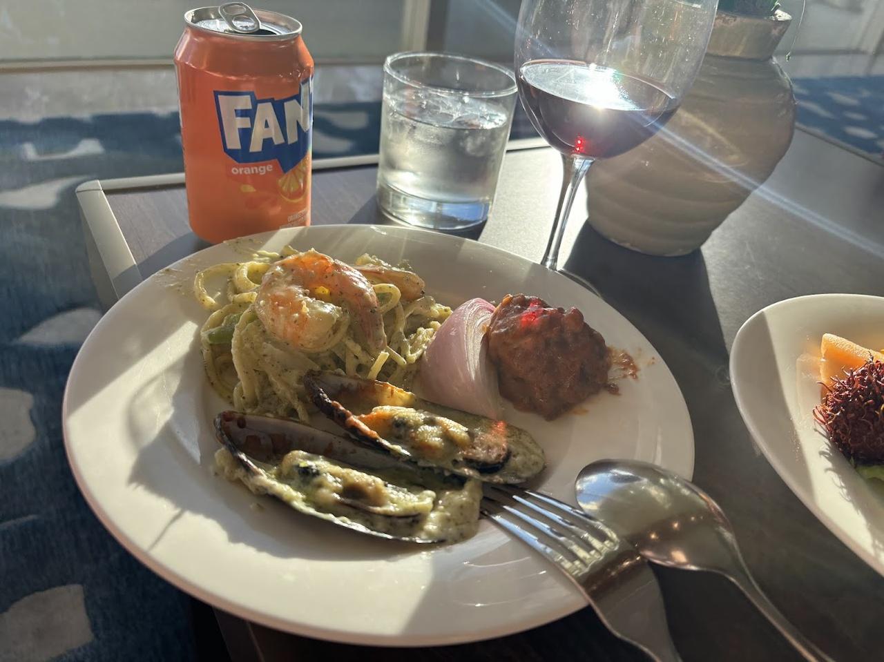 画像4: クラブラウンジアクセス付き