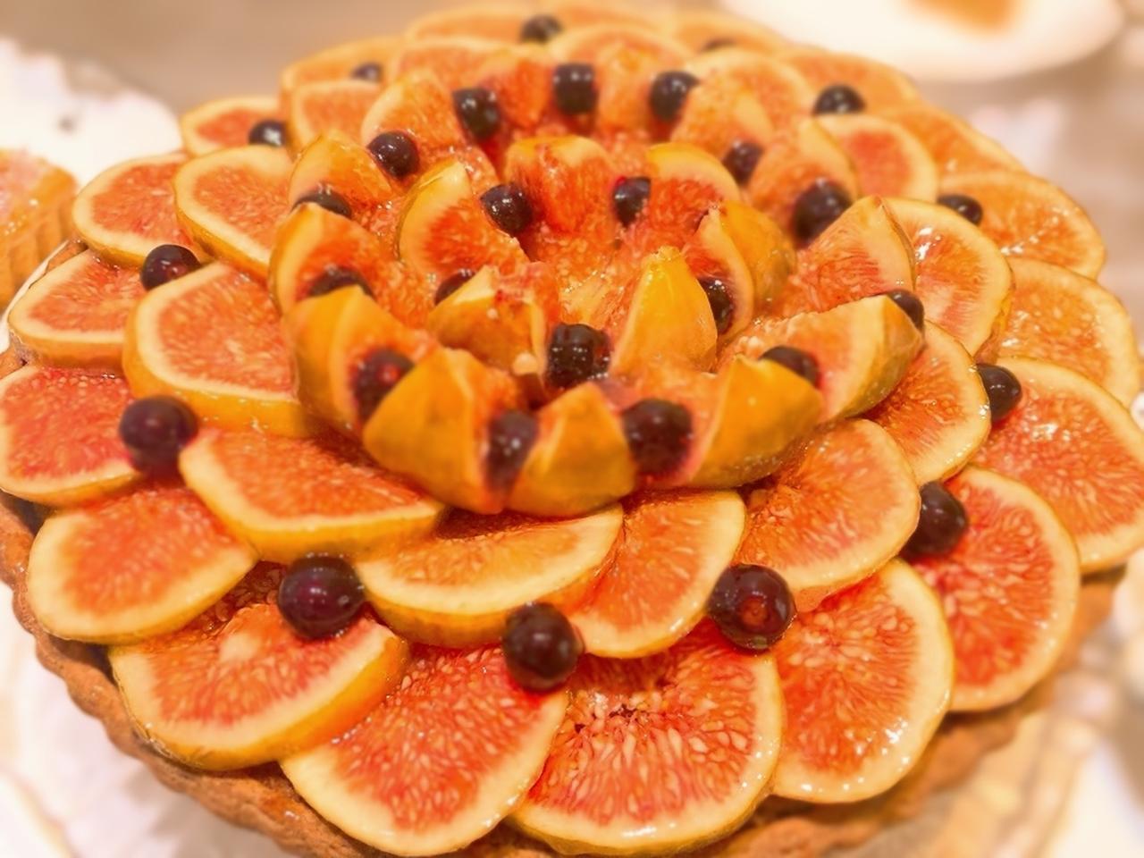 画像1: 色鮮やかな極上イチジクをチョコレートと共に