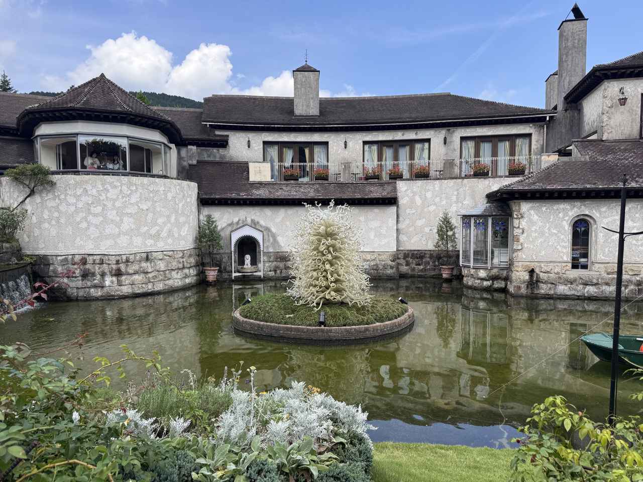 画像3: まるでヨーロッパ旅行♡【箱根ガラスの森美術館】の楽しみ方ガイド