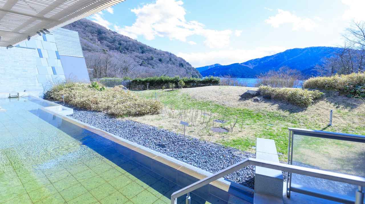 画像: 芦ノ湖の絶景が目の前に ashinoko-hanaori.orixhotelsandresorts.com