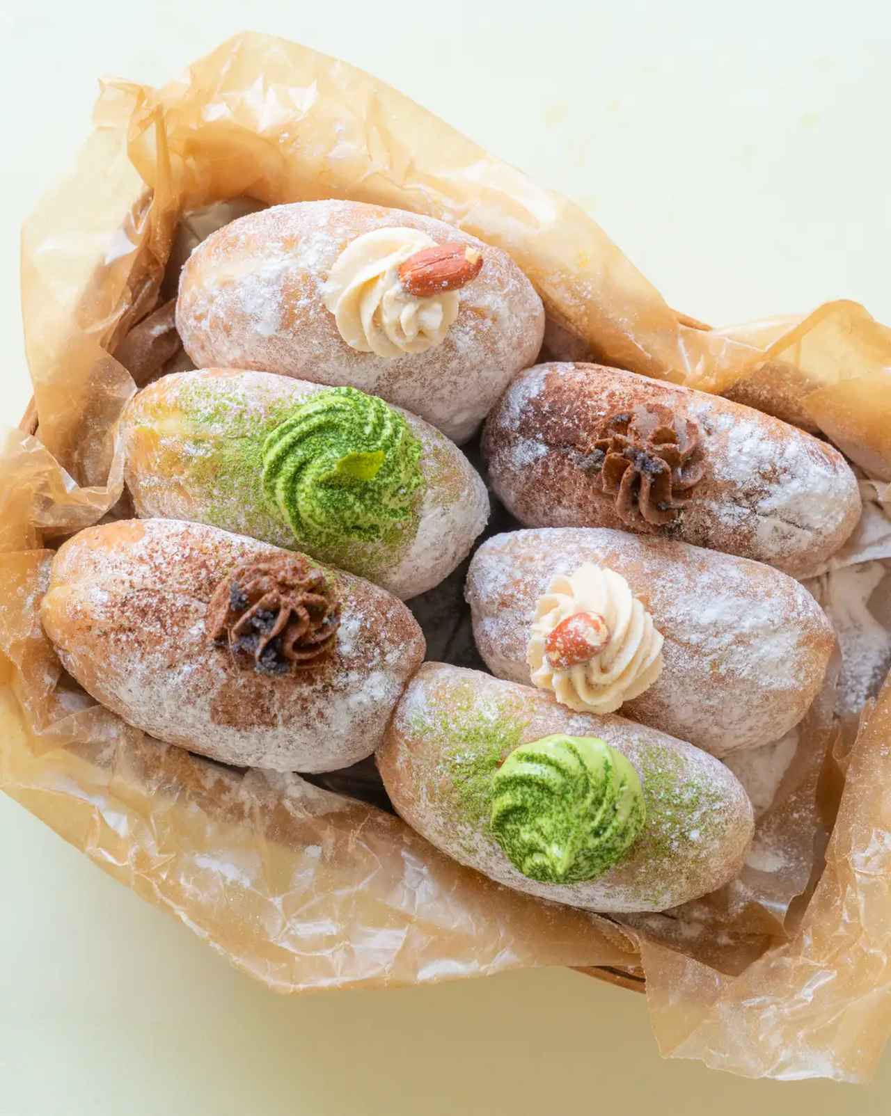 画像: ふんわりとろける口当たりの生ドーナツ